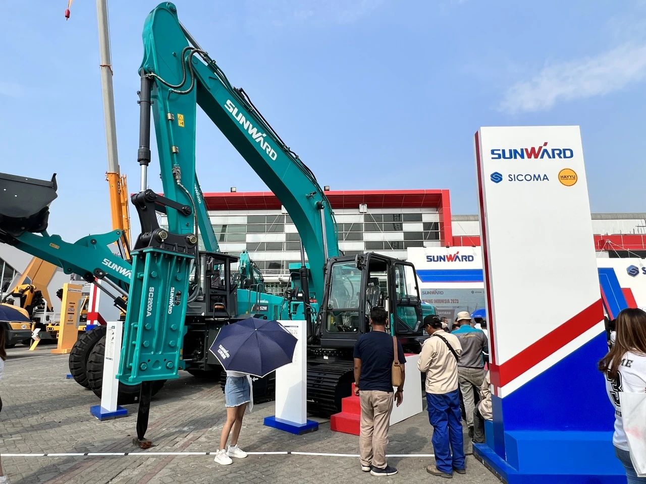 深耕细作，，，，，逆势增添！币游国际智能艳服亮相印尼雅加达矿业展