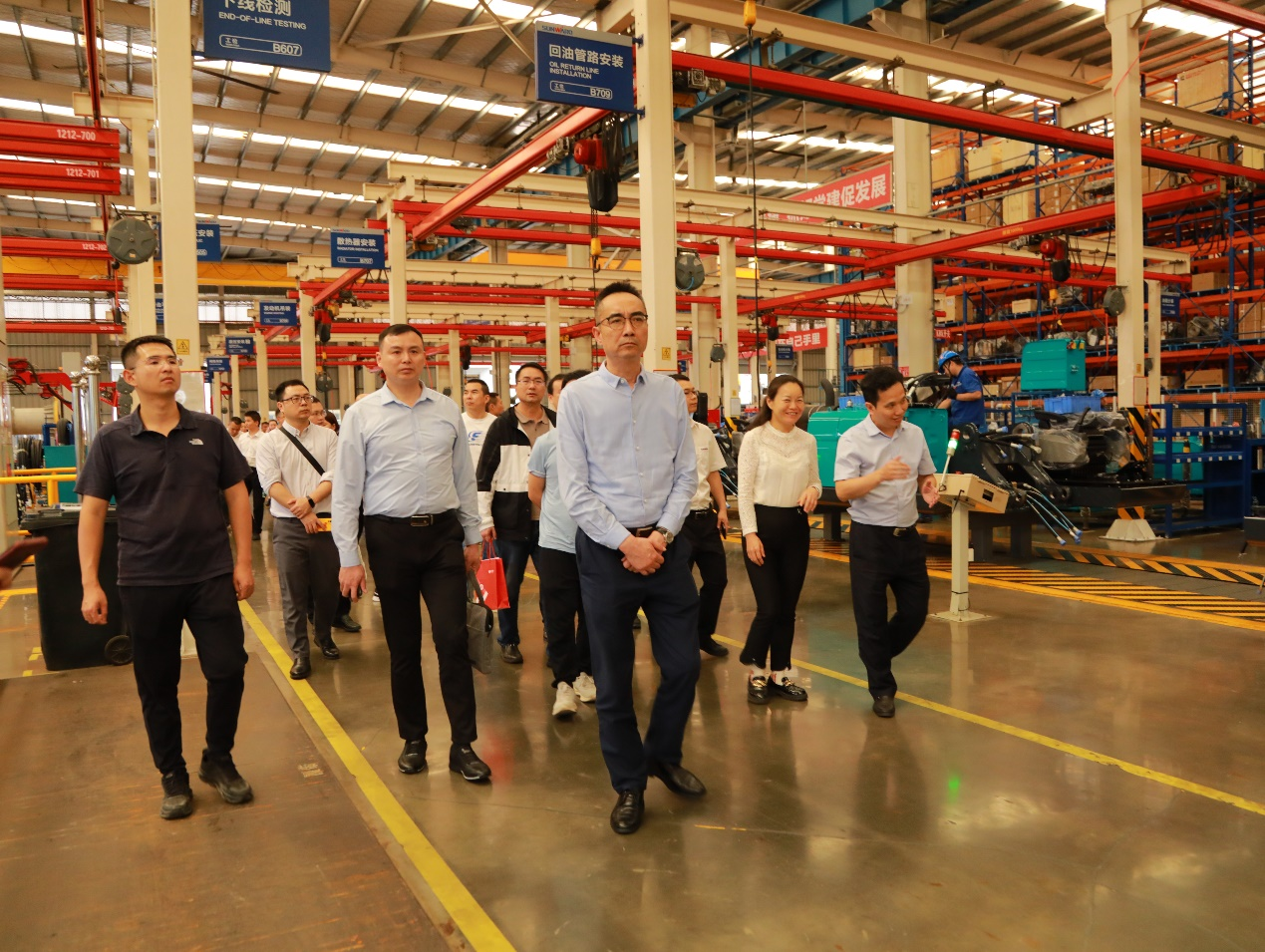 湘潭市工信局带队莅临币游国际智能开展智能制造现场观摩交流活动