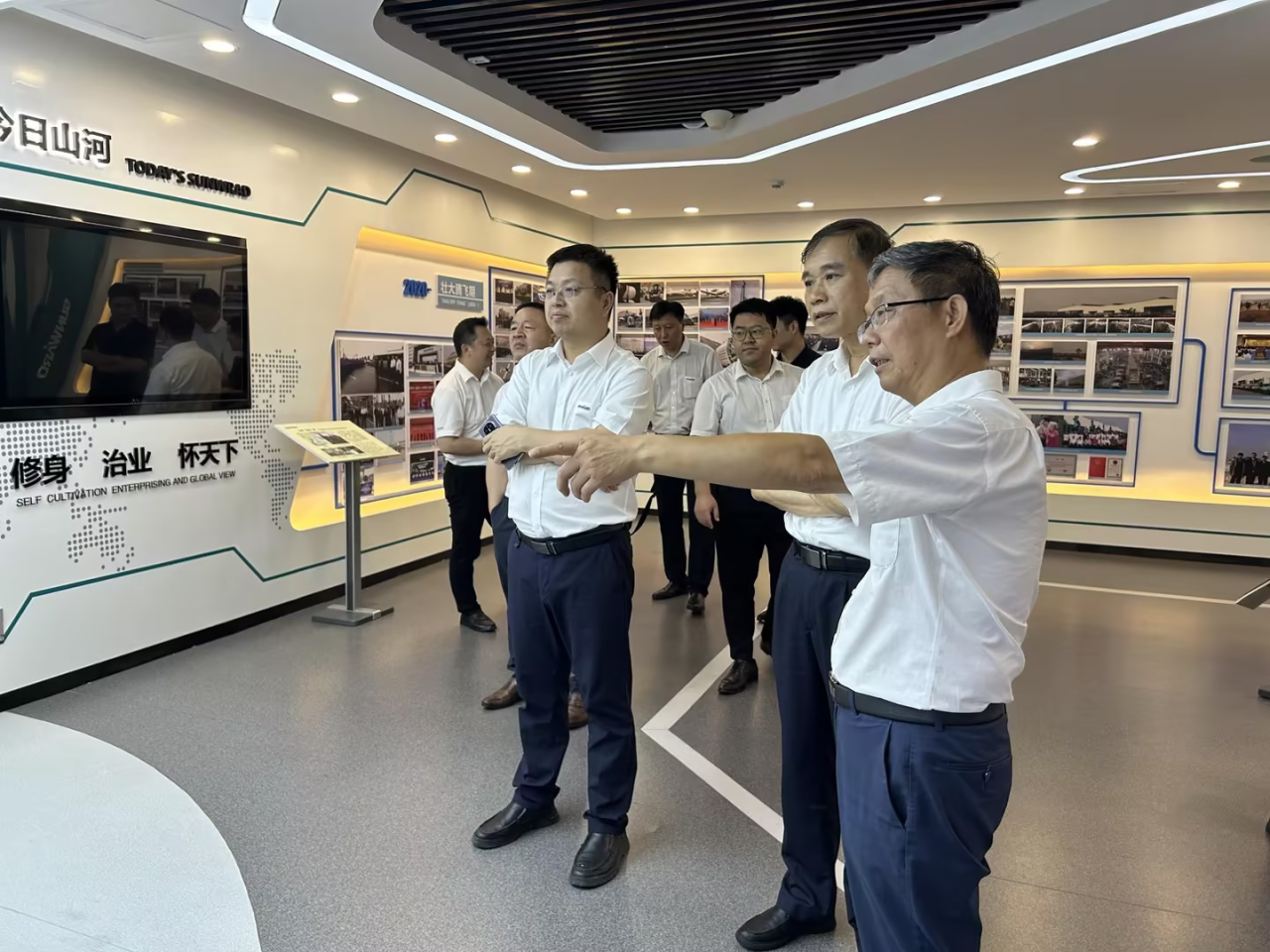 深化交流相助！广州港李明忠副总司理率队莅临币游国际智能考察交流！