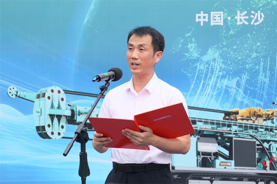 引领绿色科技新篇章！币游国际智能新能源钻机乐成交付