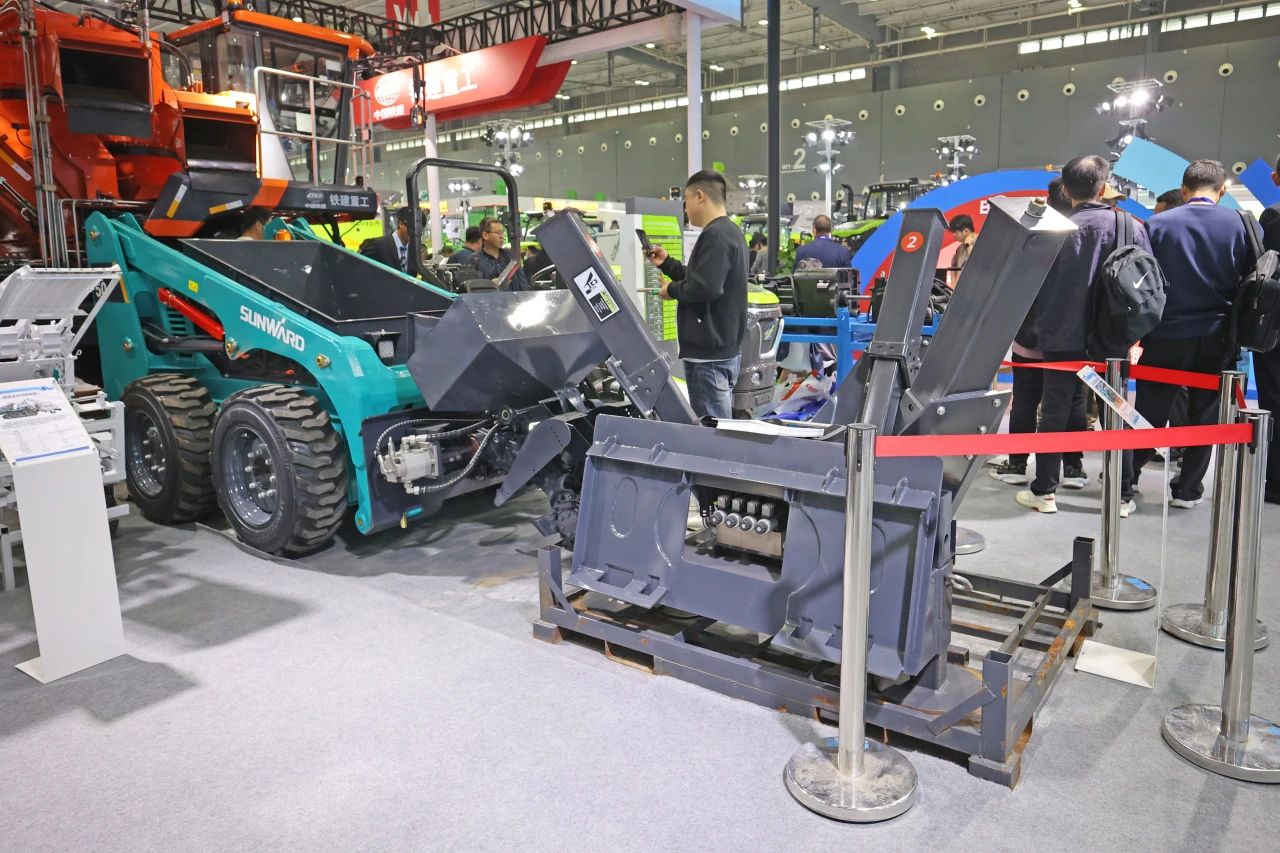 聚焦智能化、无人化！币游国际智能携多款产品亮相2024中国国际农业机械展