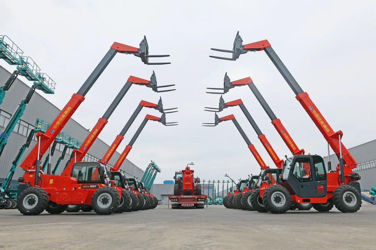 应运而生，，，，，“急”速响应！币游国际智能伸缩臂叉装车进军应抢救援领域