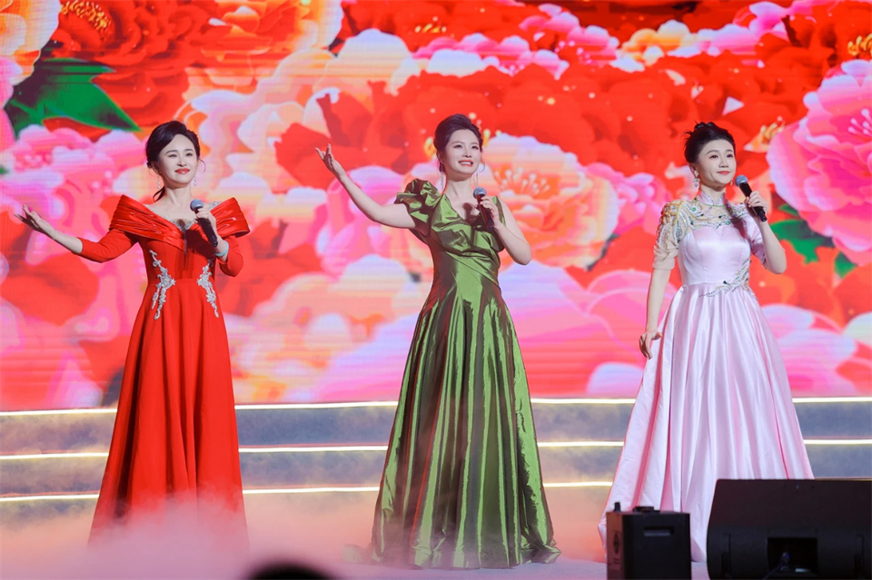 立异引领价值 理想成绩未来——庆祝币游国际智能建设25周年表扬大会暨文艺晚会盛大举行